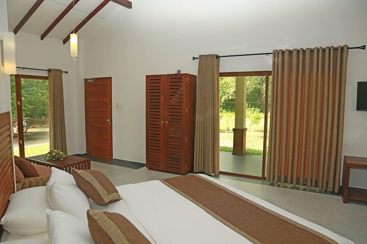 Room 5 of 15