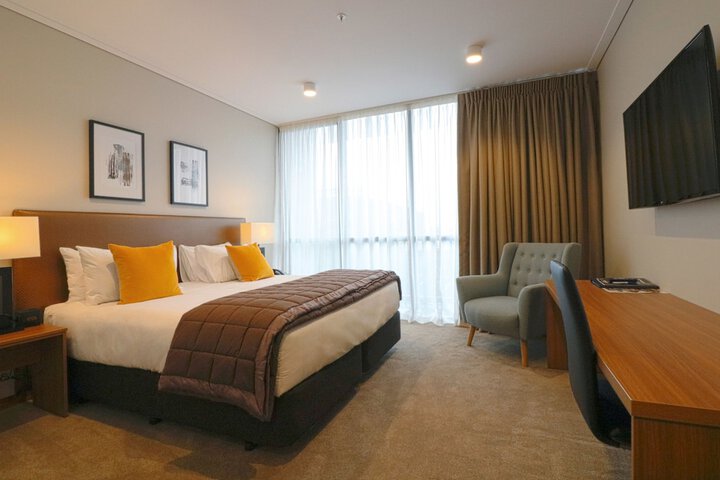 Room 4 of 81