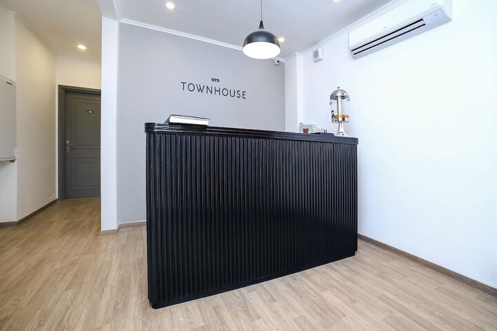 OYO TOWNHOUSE 062 CYBER CITY