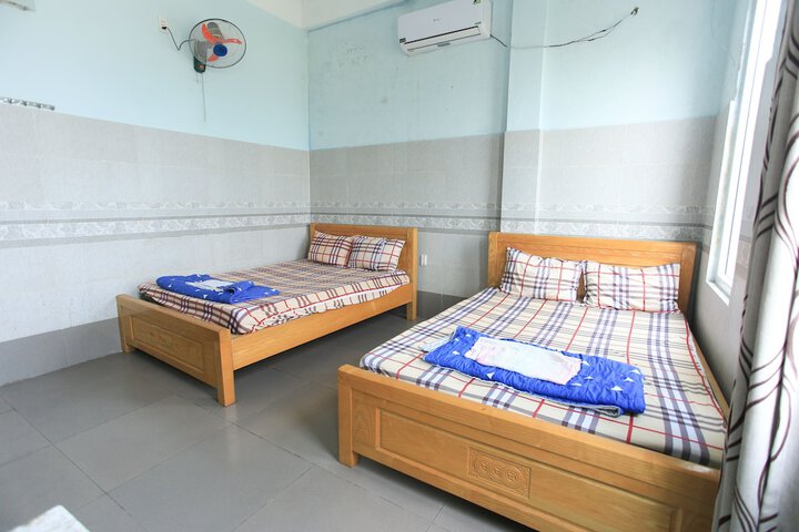 Room 8 of 21