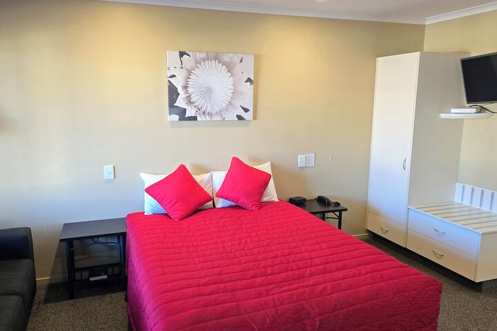 Room 3 of 22