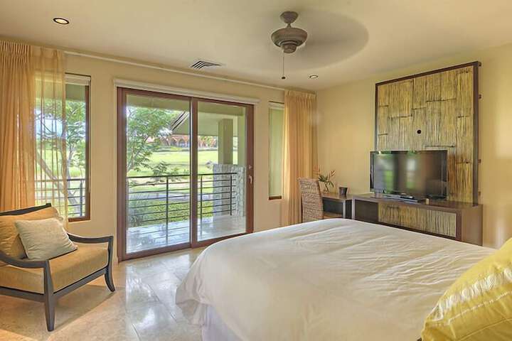 Room 32 of 111