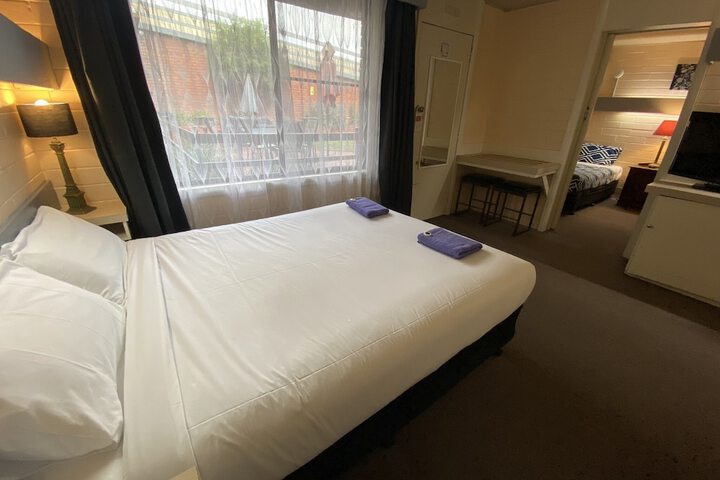 Room 5 of 36