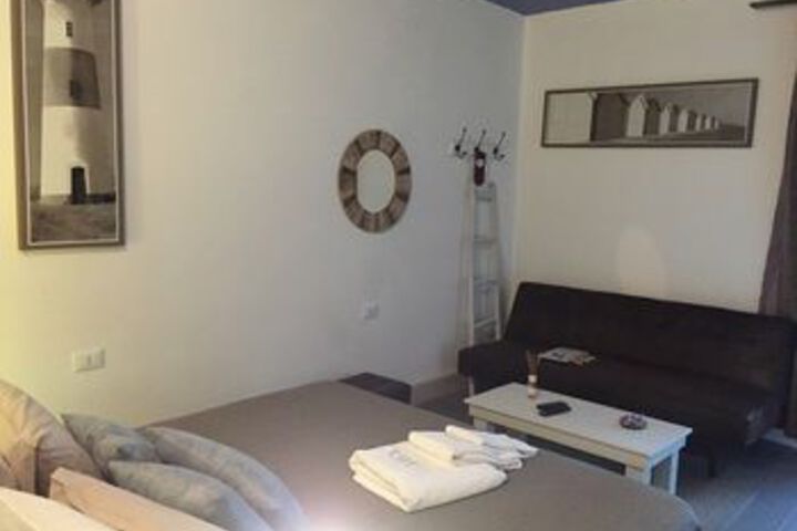 Room 26 of 40