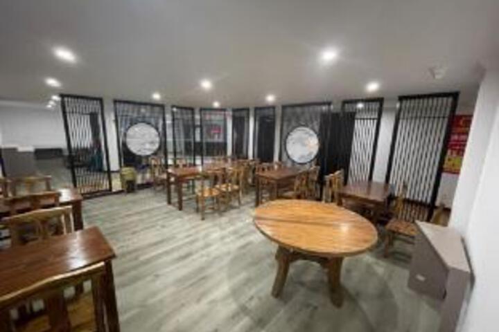 Guannan Qianxin Business Hotel