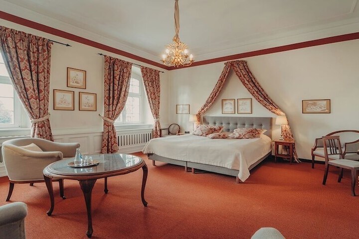 Room 7 of 57