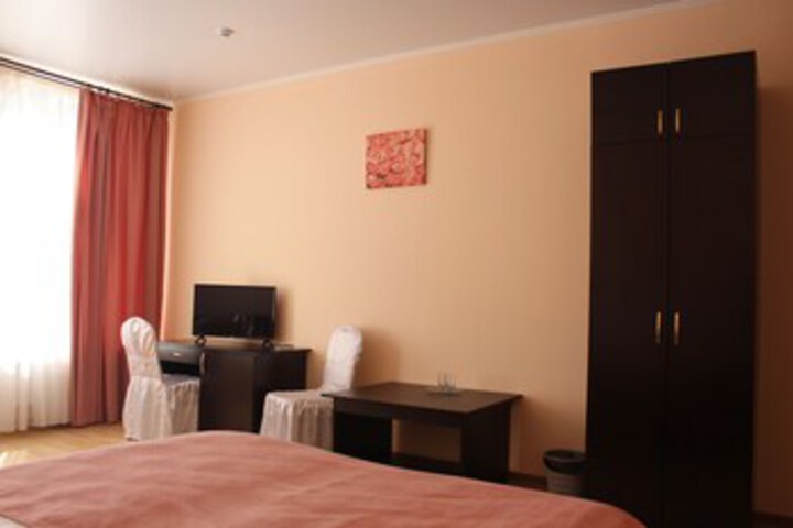 Room 17 of 25