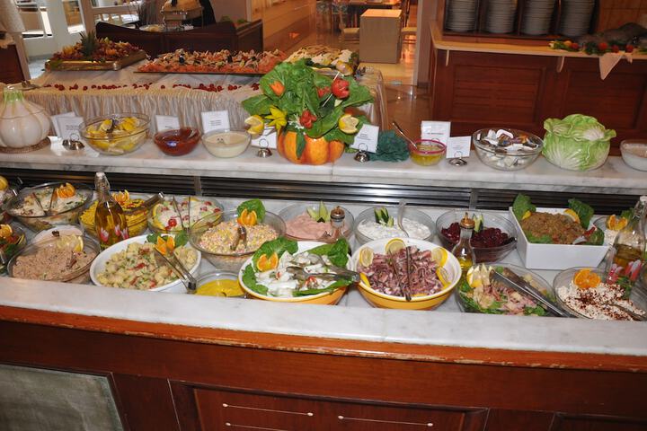 Dining 138 of 229