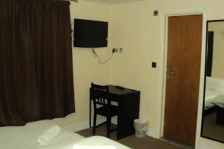 Room 34 of 72