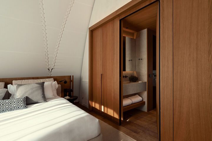 Room 13 of 68