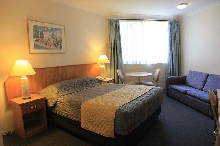 Room 6 of 95