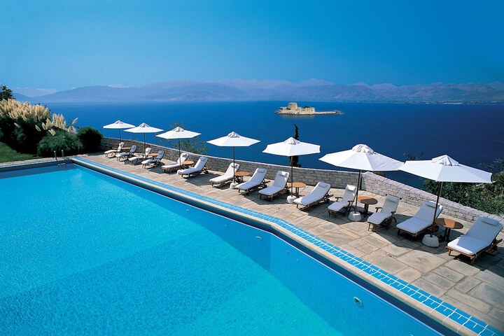 Pool 41 of 54