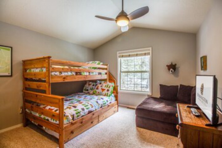 Room 40 of 46