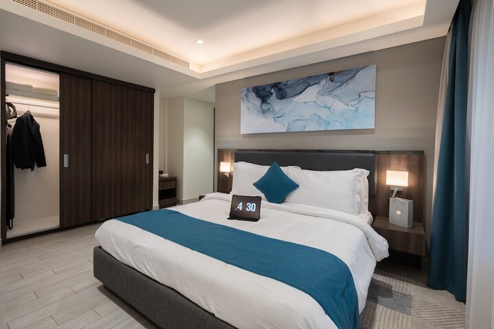 Room 35 of 65
