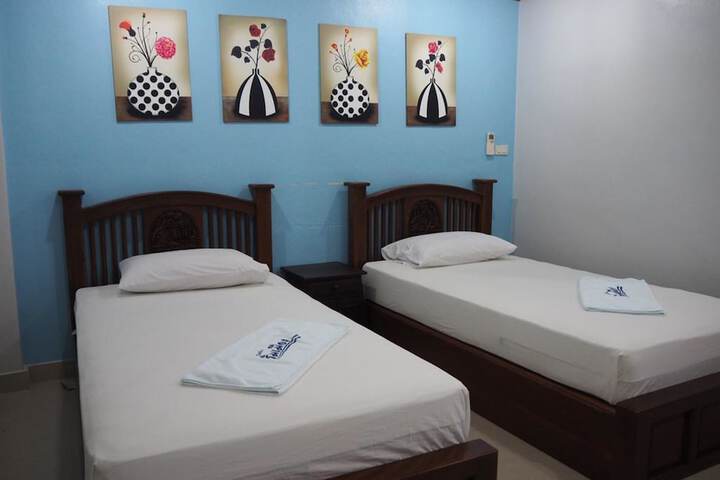 Room 3 of 16