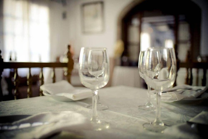 Dining 23 of 44
