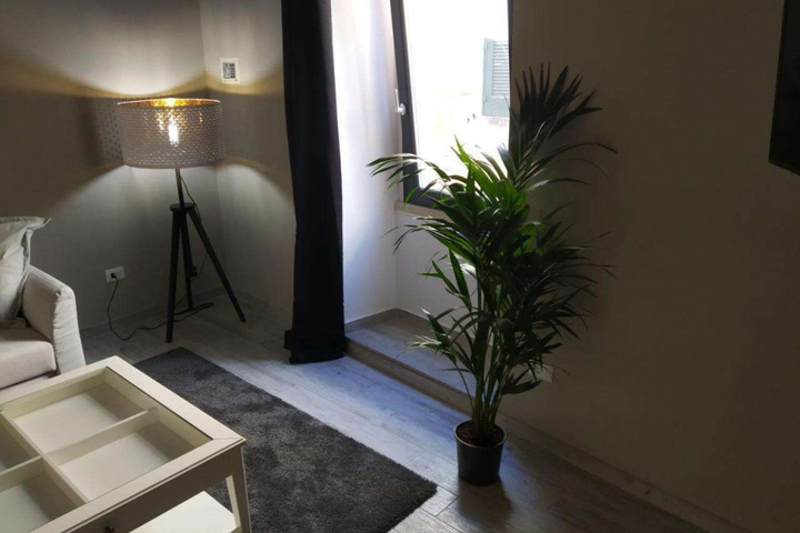 Room 5 of 14