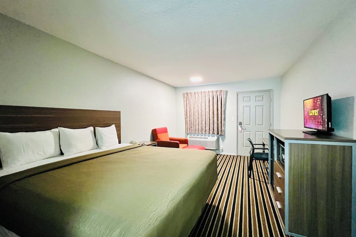 Room 14 of 23