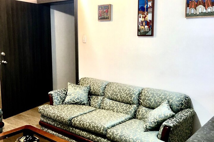 Room 25 of 43