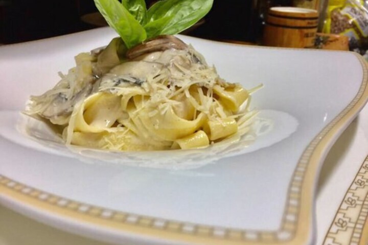Dining 64 of 107