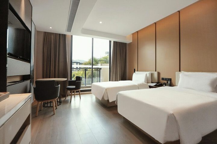 Room 14 of 86