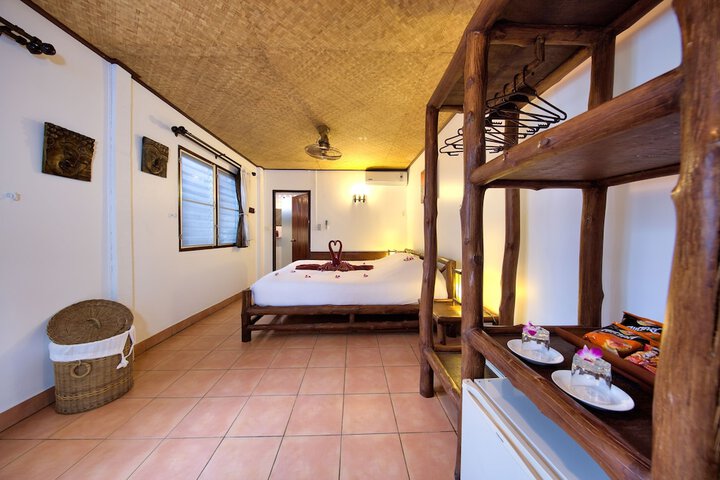 Room 7 of 56
