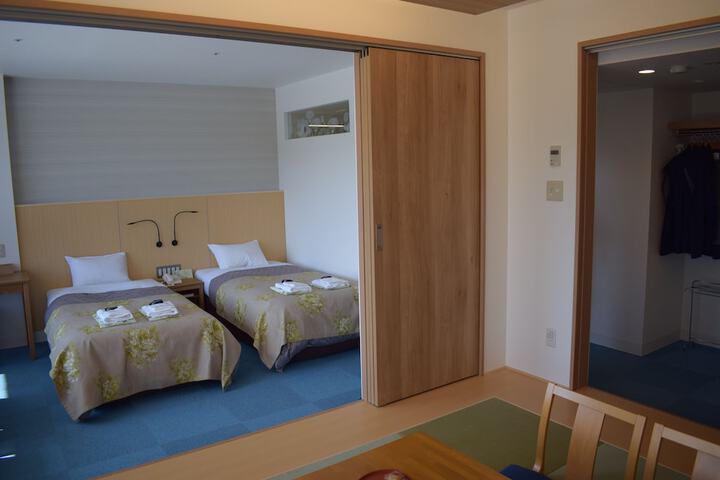 Room 16 of 58