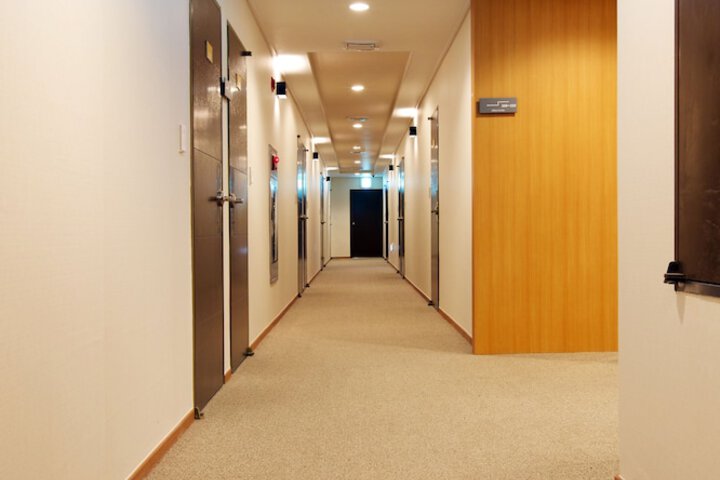 Ballroom/Hall 12 of 18