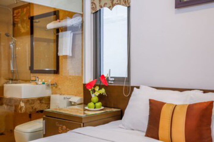 Room 10 of 94