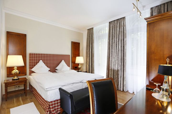 Room 14 of 26
