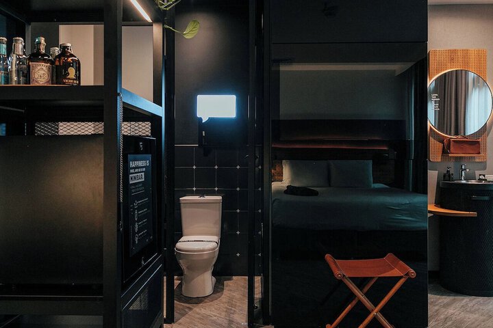Room 30 of 58