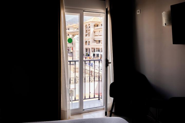 Room 9 of 71