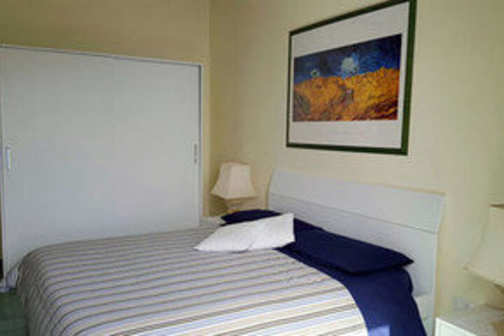 Room 12 of 20