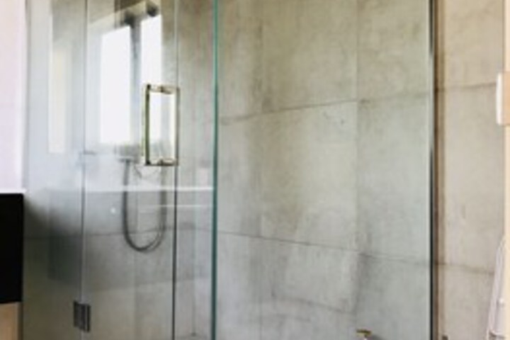 Room 8 of 20