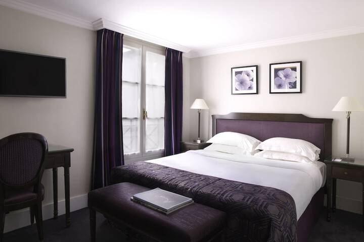 Room 12 of 34