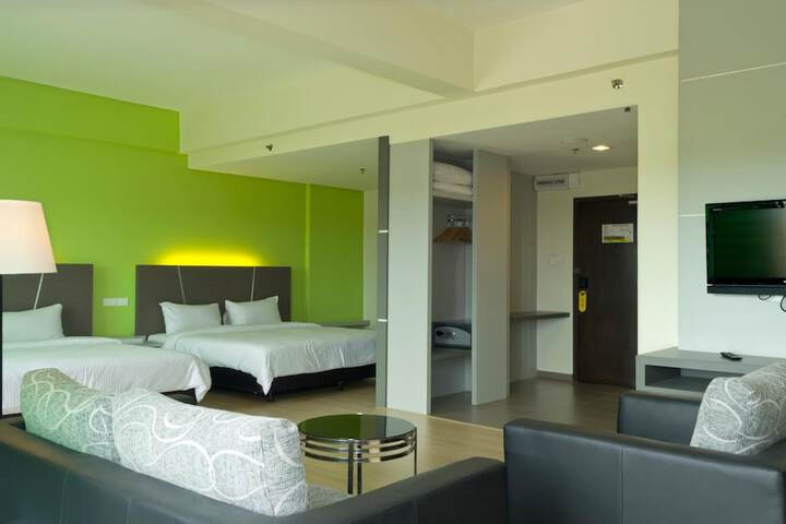 Room 15 of 51