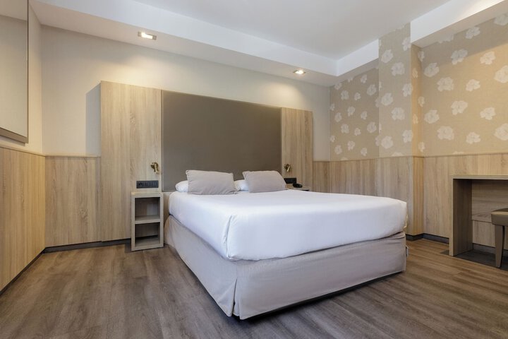 Room 12 of 59