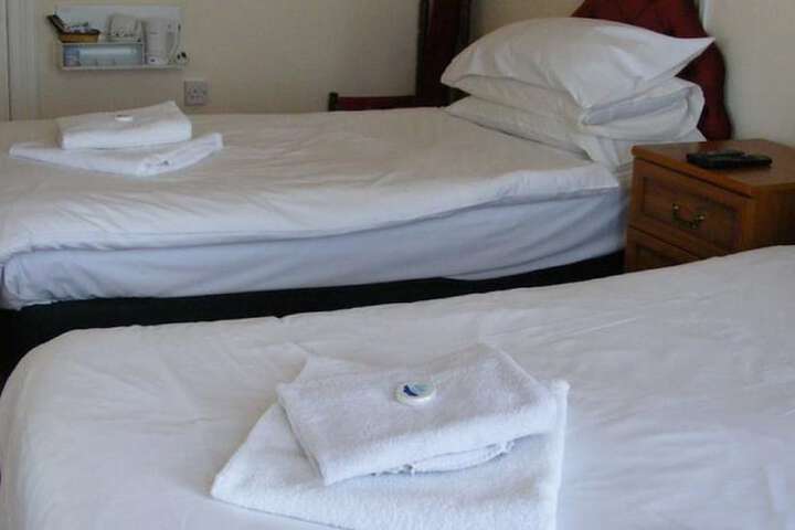 Room 4 of 35
