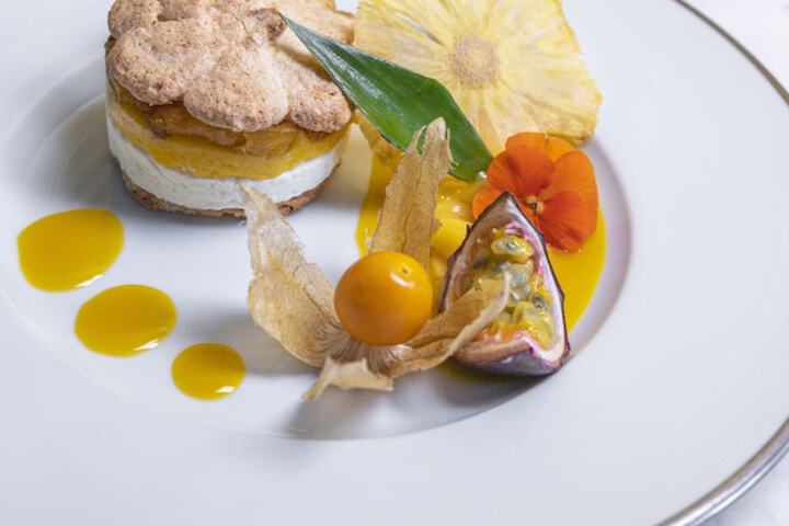 Dining 67 of 120