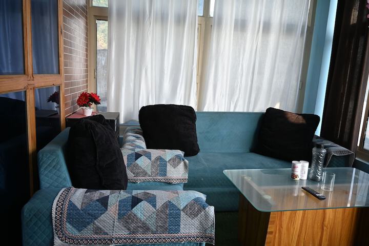 Room 10 of 26