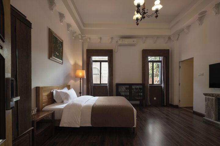 Room 14 of 85