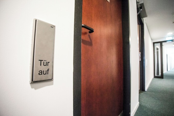 Room 14 of 31