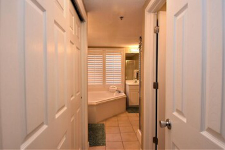 Room 41 of 200