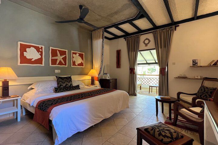 Room 45 of 195
