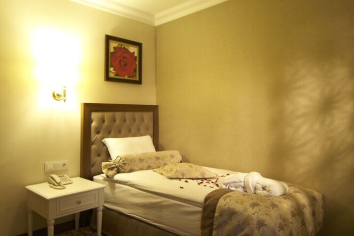 Room 5 of 67