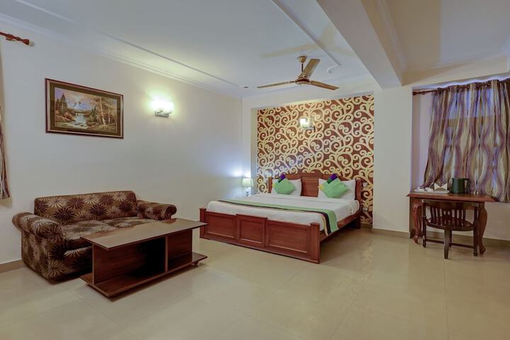 Room 6 of 29
