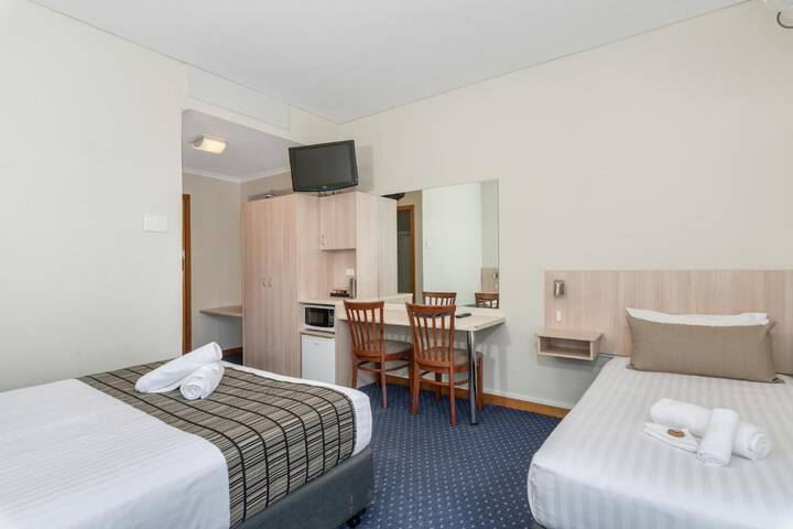 Room 20 of 37