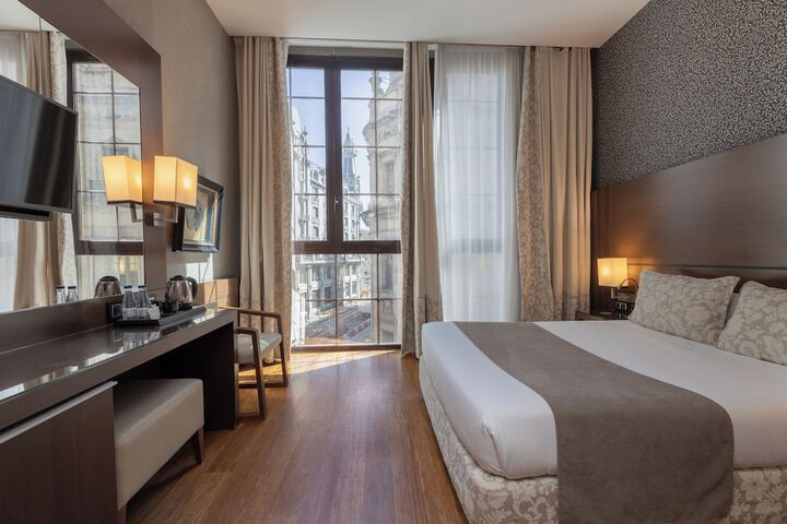 Room 20 of 94