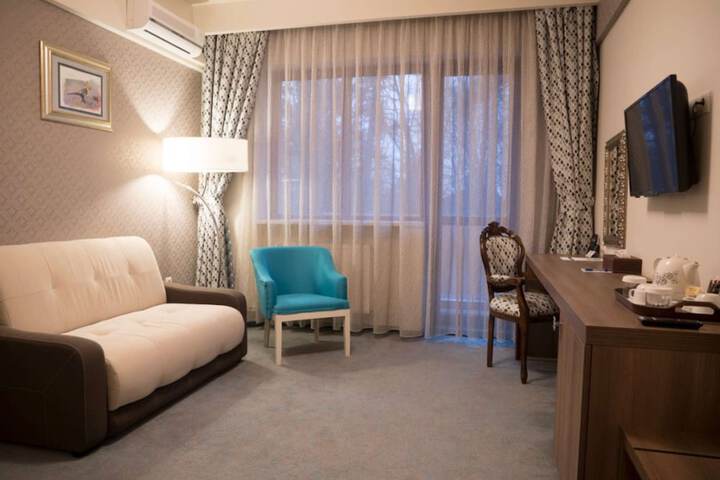 Room 10 of 41