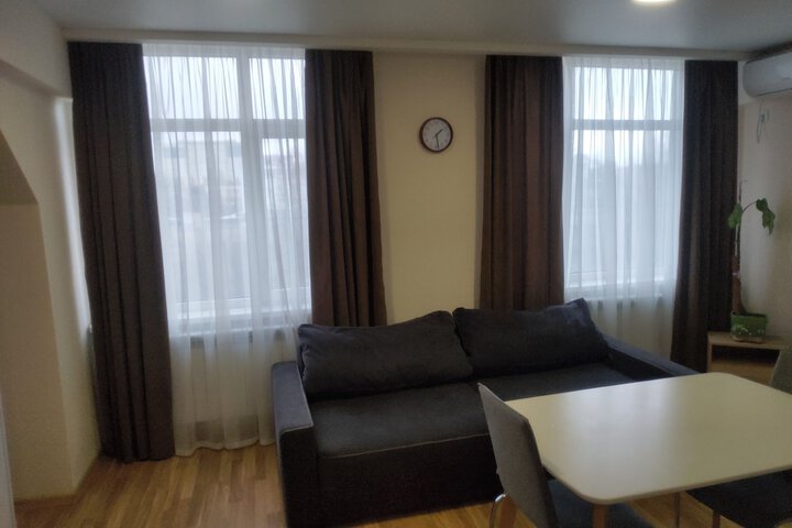 Room 95 of 128